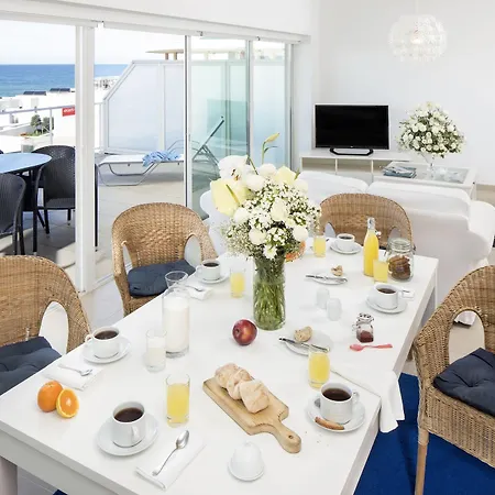 D' El Rey Residences فيلة *