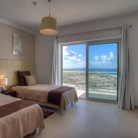 D' El Rey Residences